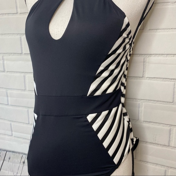 La Blanca Mime Games Hi-Neck One Piece swimsuit size 8 - Picture 4 of 9